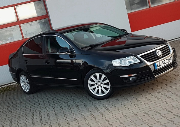 Volkswagen Passat cena 21900 przebieg: 159000, rok produkcji 2005 z Mielec małe 172